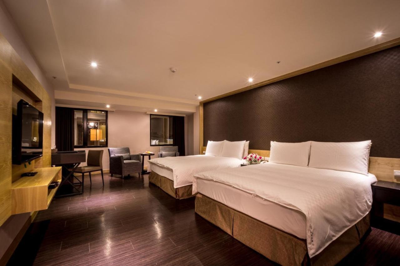 Jai Chateau Hotels & Hostels Tainan Extérieur photo