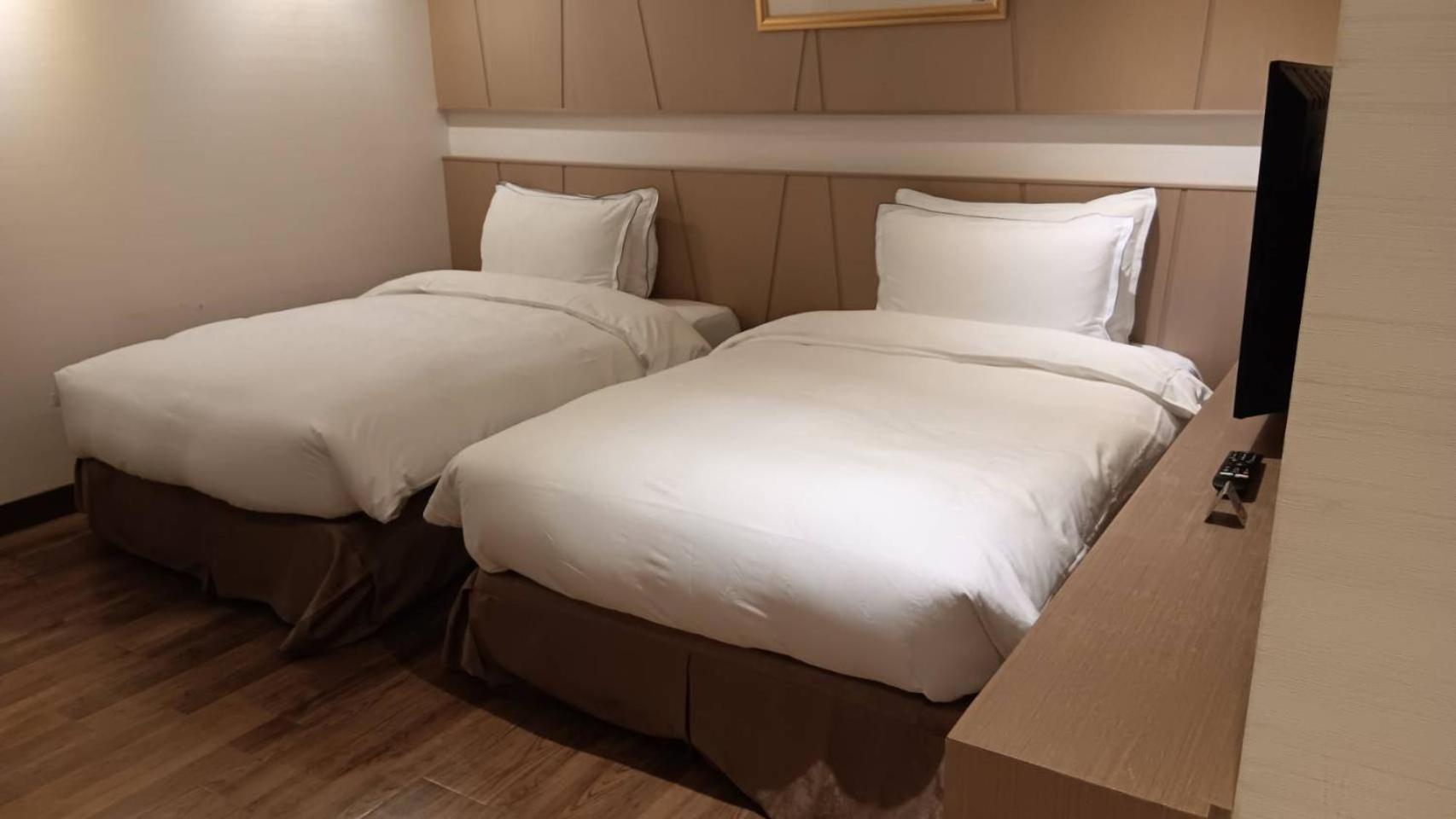 Jai Chateau Hotels & Hostels Tainan Extérieur photo